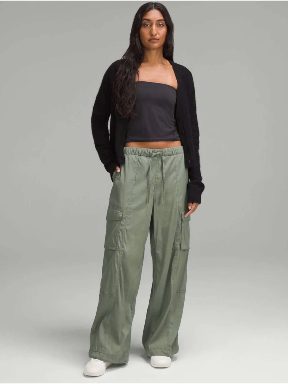 Like New - Lululemon Lightweight Adjustable Mid-Rise Cargo Pant (XL)